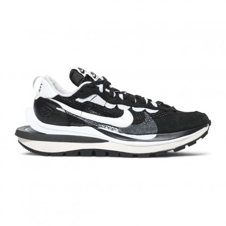 Nike VaporWaffle x Sacai Black White